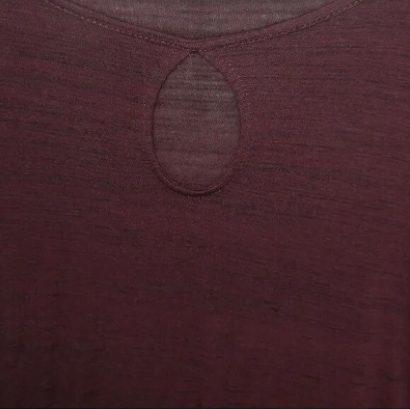 Long bell sleeve wine burgundy knit top size medium - Picture 2 of 4